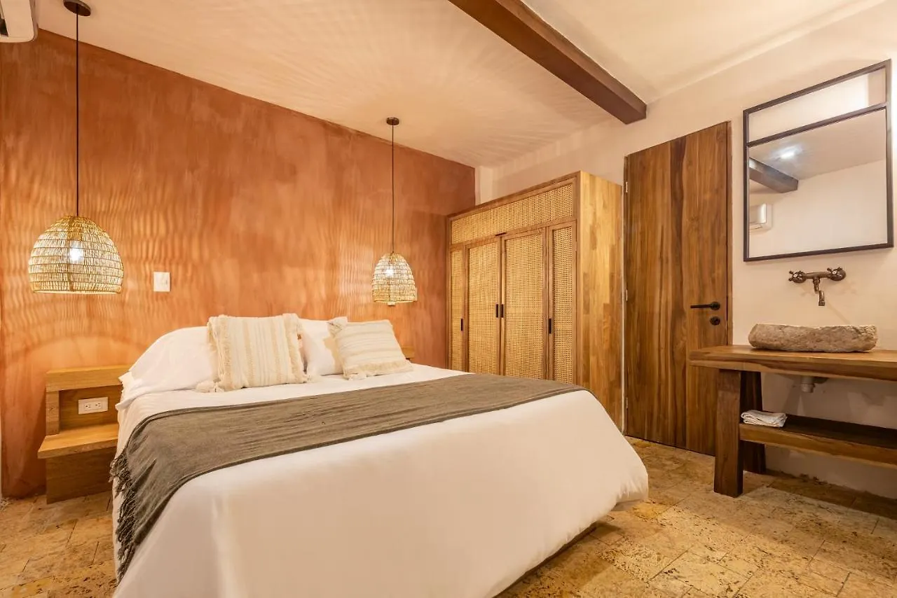 New Private 3 Bedroom Casa In The Old City With Ensuite Bathrooms And Plunge Pool Cartagena 0*,